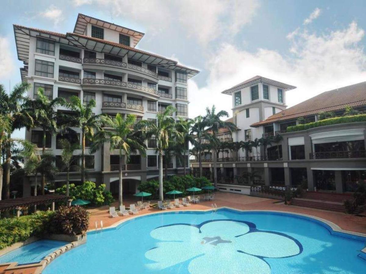 Meera Mahkota Hotel Melaka Exterior foto